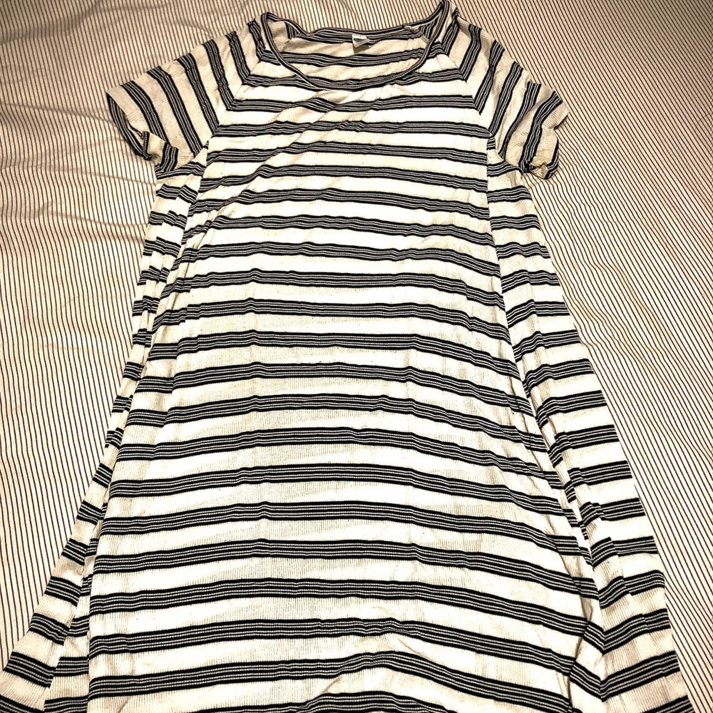 Casual short sleeved dress